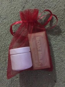 Christmas-gift-bag-225×300
